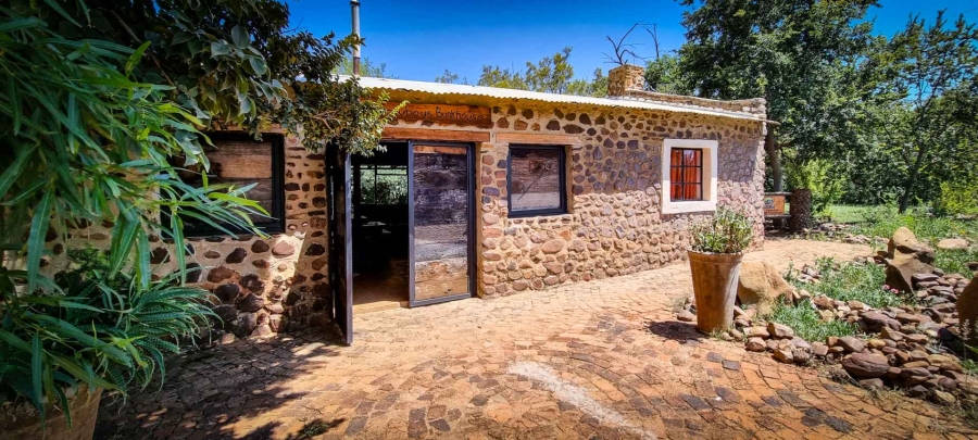 10 Bedroom Property for Sale in Skeerpoort North West